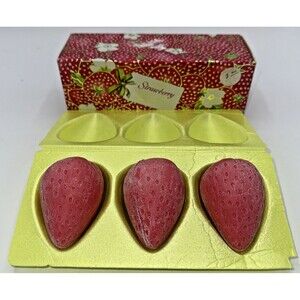 Vintage AVON Strawberry Guest Soap, Set Of 3 1971  Original Packaging